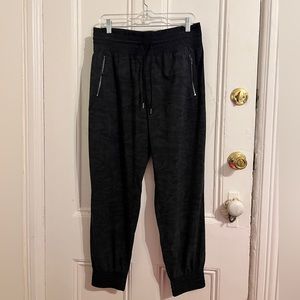 NWOT Athleta Camden Printed Joggers, Size 10